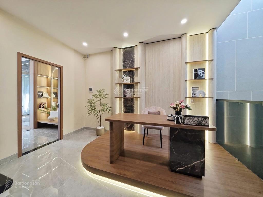 Bán nhà 3 tầng xây mới, full nội thất nhập khẩu cao cấp  thanh lương, hòa xuân  giá 9 tỷ x