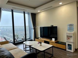 Chính chủ cho thuê chcc vinhomes nguyễn chí thanh căn hộ 86m2 tầng 20 bc hướng đông nam full nt đẹp