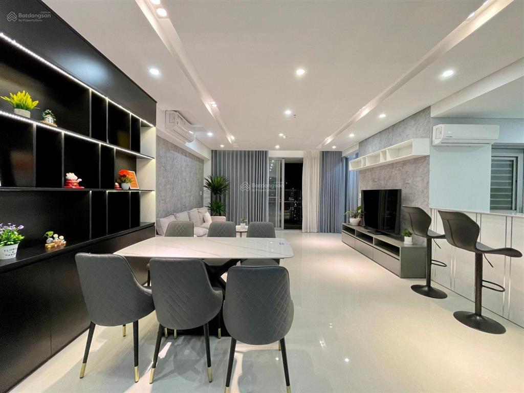 Cho thuê căn hộ chung cư hongkong tower. căn góc 45m2, 1pn bc đông nam view đsq nga, giá 14 triệu