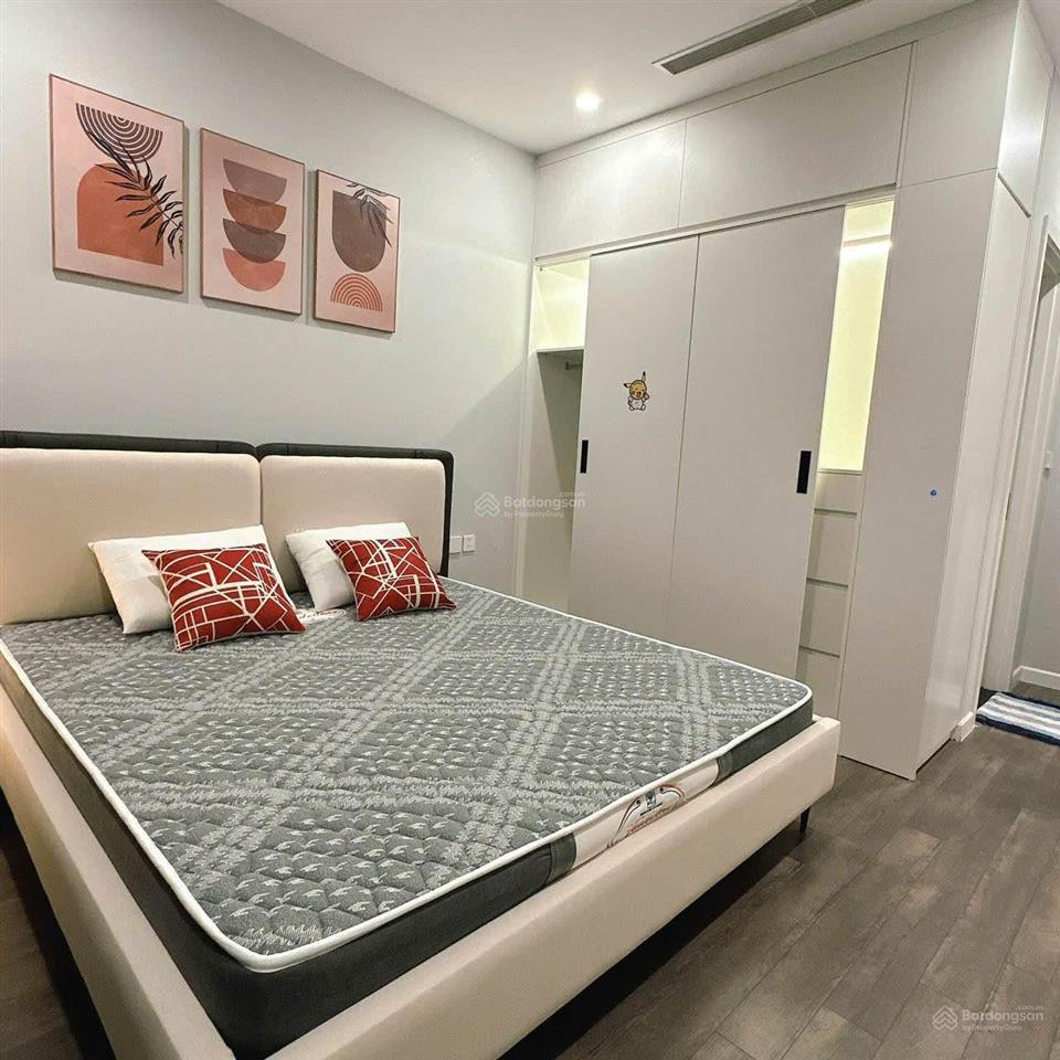 Cho thuê chcc hongkong tower. căn góc tầng 12 tháp b 45m2 full nt đẹp. giá 14 tr/th.  0866 562 ***