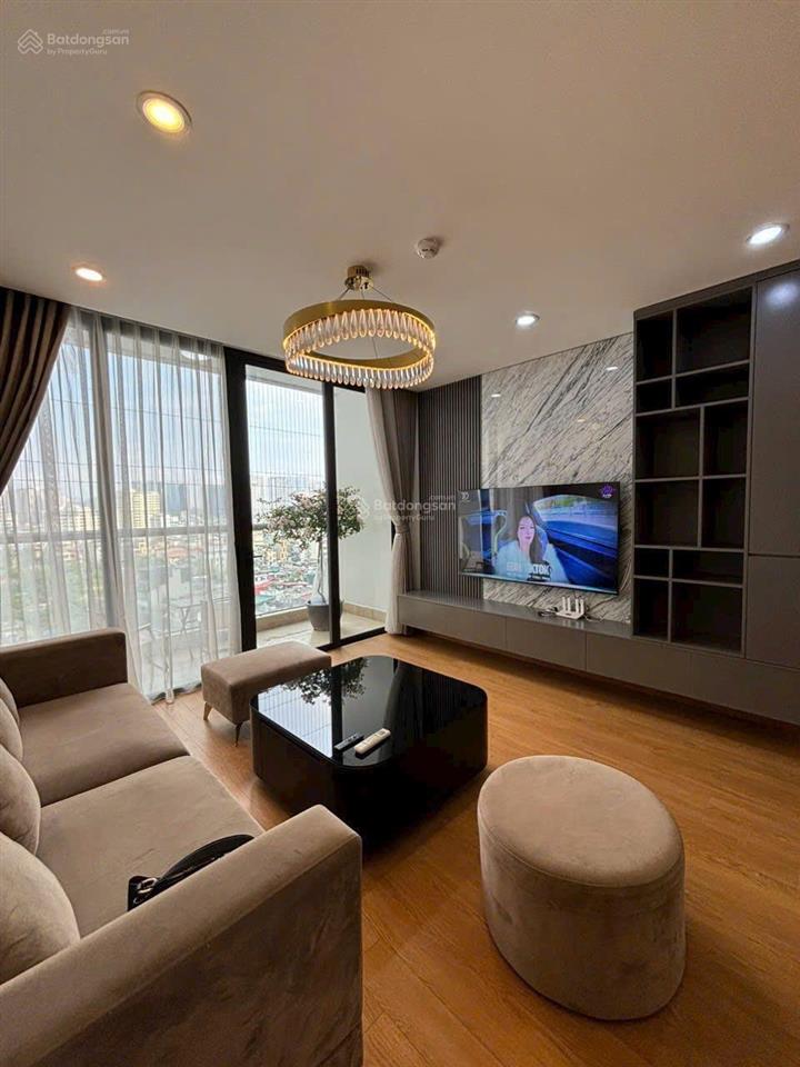 Chính chủ cho thuê căn hộ 2pn 112m² tháp a chung cư sky city 88 láng hạ, full nt giá 18 triệu.