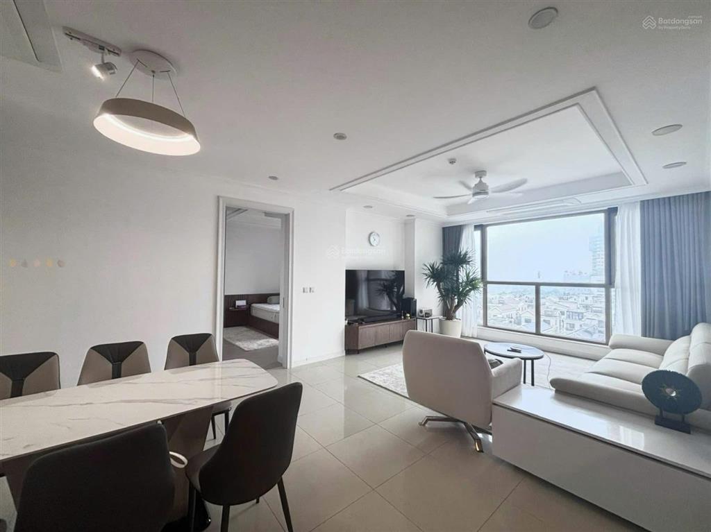 Cho thuê căn hộ 2pn 101m2 tầng 15 chung cư green diamond láng hạ, giá 18 triệu