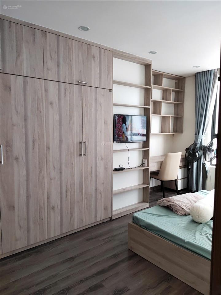 Cho thuê căn góc 2pn 98m² tầng 20  ban công đông nam view đsq nga full nt đẹp giá 18tr/th