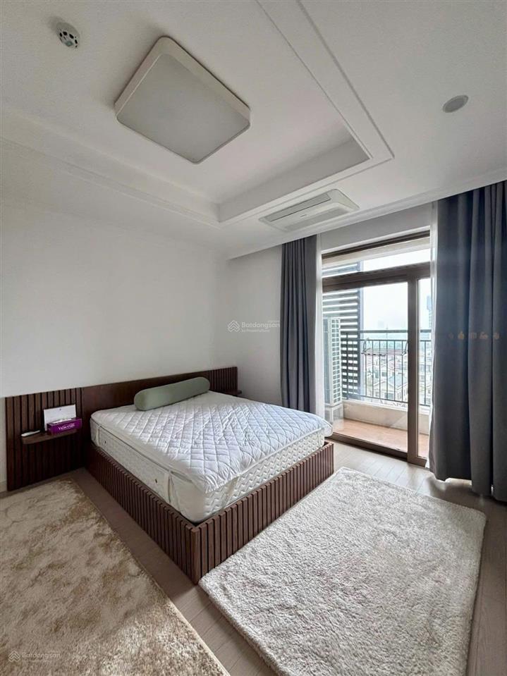 Cho thuê căn hộ 2pn 101m2 tầng 15 chung cư green diamond láng hạ, giá 18 triệu