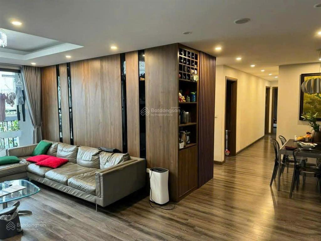 Cho thuê căn hộ chung cư hongkong tower. căn góc 3pn 126m2 bc đông nam view đsq nga giá 24 tr/th