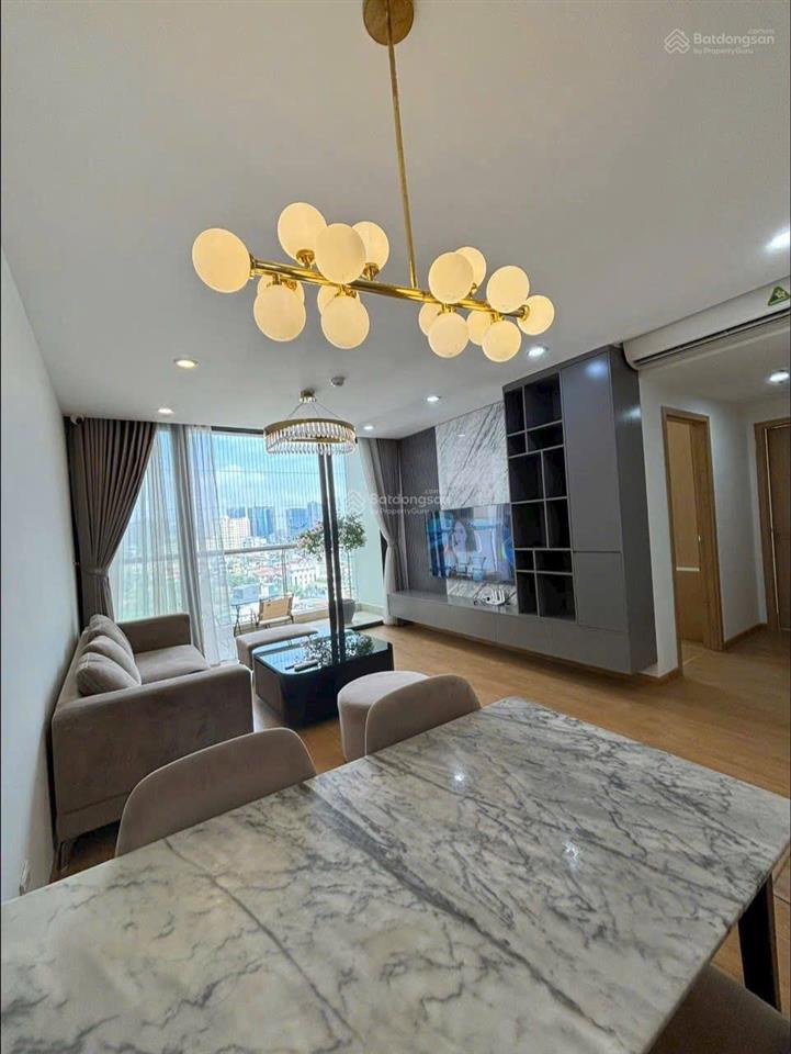 Chính chủ cho thuê căn hộ 2pn 112m² tháp a chung cư sky city 88 láng hạ, full nt giá 18 triệu.