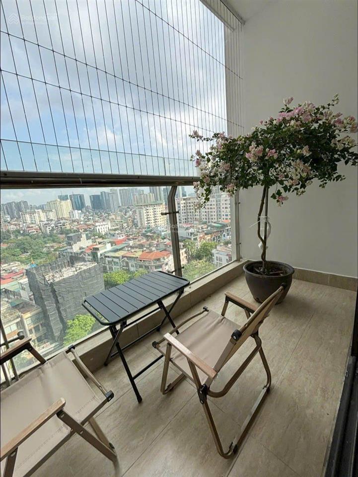 Chính chủ cho thuê căn hộ 2pn 112m² tháp a chung cư sky city 88 láng hạ, full nt giá 18 triệu.