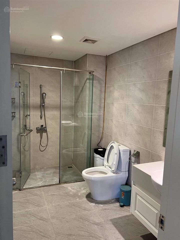 Cho thuê căn hộ chung cư hongkong tower. căn góc 3pn 126m2 bc đông nam view đsq nga giá 24 tr/th