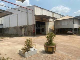 Xưởng khuôn viên 1800m, xưởng 1000m giá 40 triệu/tháng bao vat