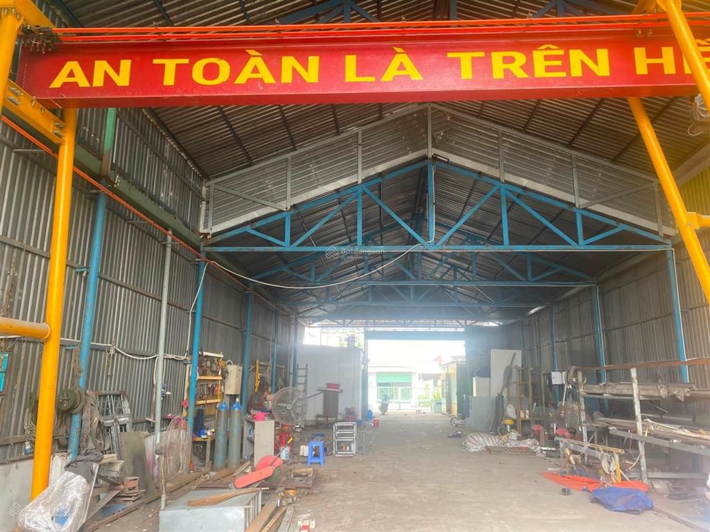 Xưởng hoá an đất 1600m2 xưởng 500m2 có cẩu trục phù hợp làm cơ khí