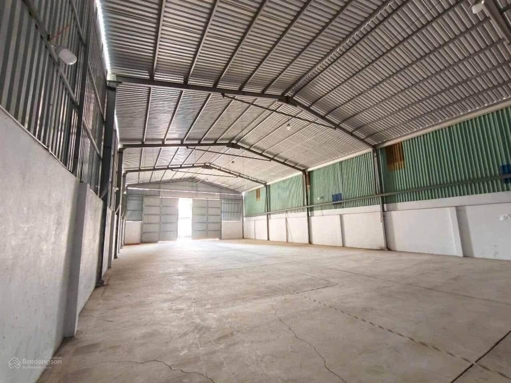 Xưởng q9 1200m khu sản xuất đa ngành gần cầu đồng nai giá 70 triệu/tháng