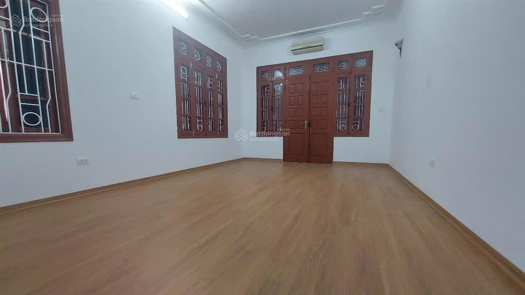 Bán nhà phân lô trung hòa nhân chính  cầu giấy diện tích 80m2, mặt tiền 4,5m, xây 5 tầng