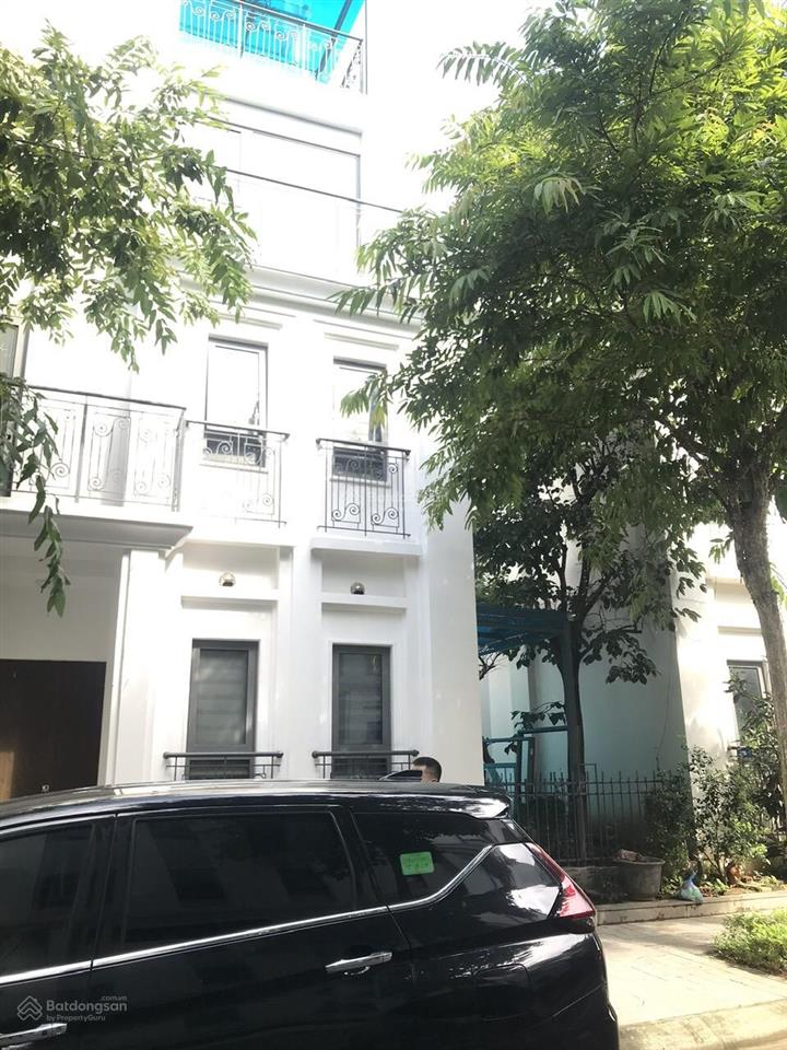 Bán biệt thự kđt the manor central park nguyễn xiển  dt 160m2  5 tầng. mặt tiền 10m