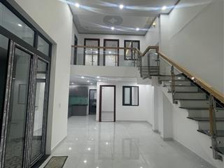 Bán nhà sổ riêng phường bửu long. dt 80m2, 3p ngủ. giá 2tỷ8 còn bớt
