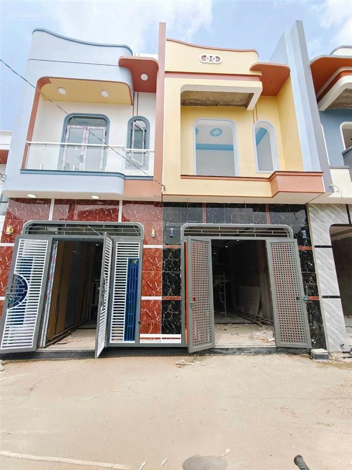Nhà sổ riêng giá rẻ phường biên hoà. cách cầu hóa an 1km. dt 64m2 giá 3tỷ2, 3p ngủ, đường 6m