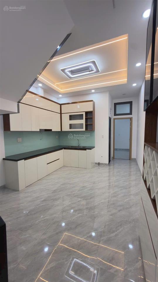 Bán nhà sổ riêng hoàn công giá rẻ phường tân phong. dt 80m2 giá 3tỷ7