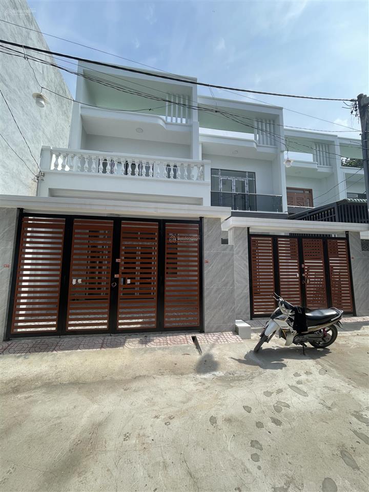 Bán nhà hoá an. dt 100m2(5x20) sổ riêng hoàn công. giá 3tỷ850tr, 3p ngủ, sân xe hơi, đường 6m.