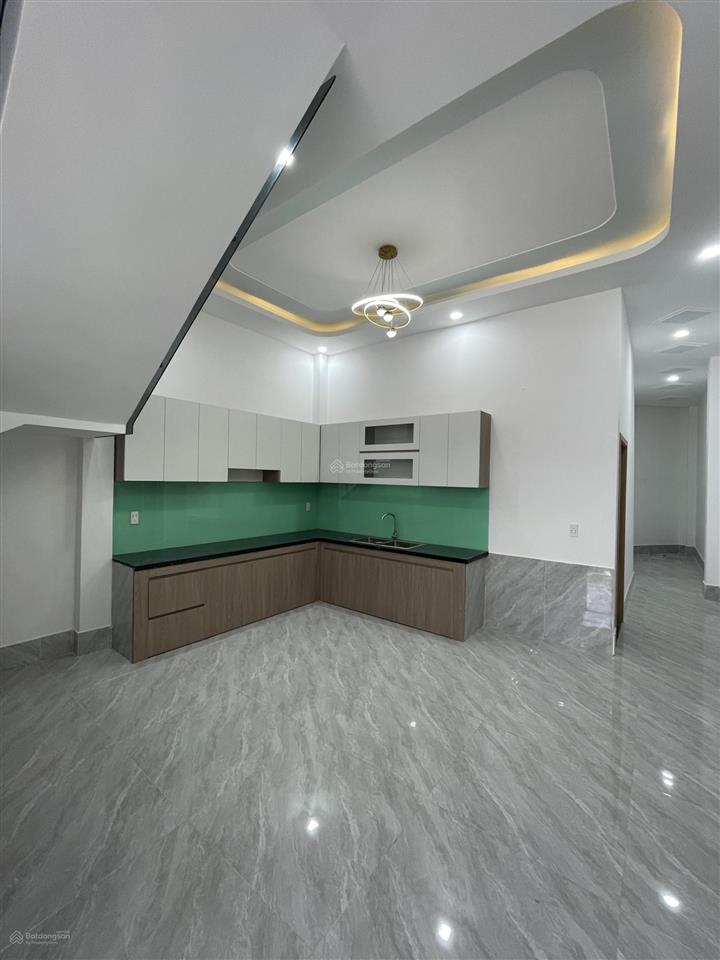 Bán nhà hoá an. dt 100m2(5x20) sổ riêng hoàn công. giá 3tỷ850tr, 3p ngủ, sân xe hơi, đường 6m.