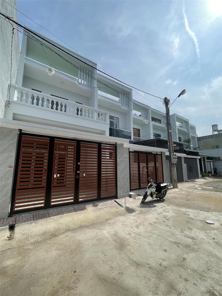 Bán nhà hoá an. dt 100m2(5x20) sổ riêng hoàn công. giá 3tỷ850tr, 3p ngủ, sân xe hơi, đường 6m.