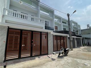 Bán nhà hoá an. dt 100m2(5x20) sổ riêng hoàn công. giá 3tỷ850tr, 3p ngủ, sân xe hơi, đường 6m.