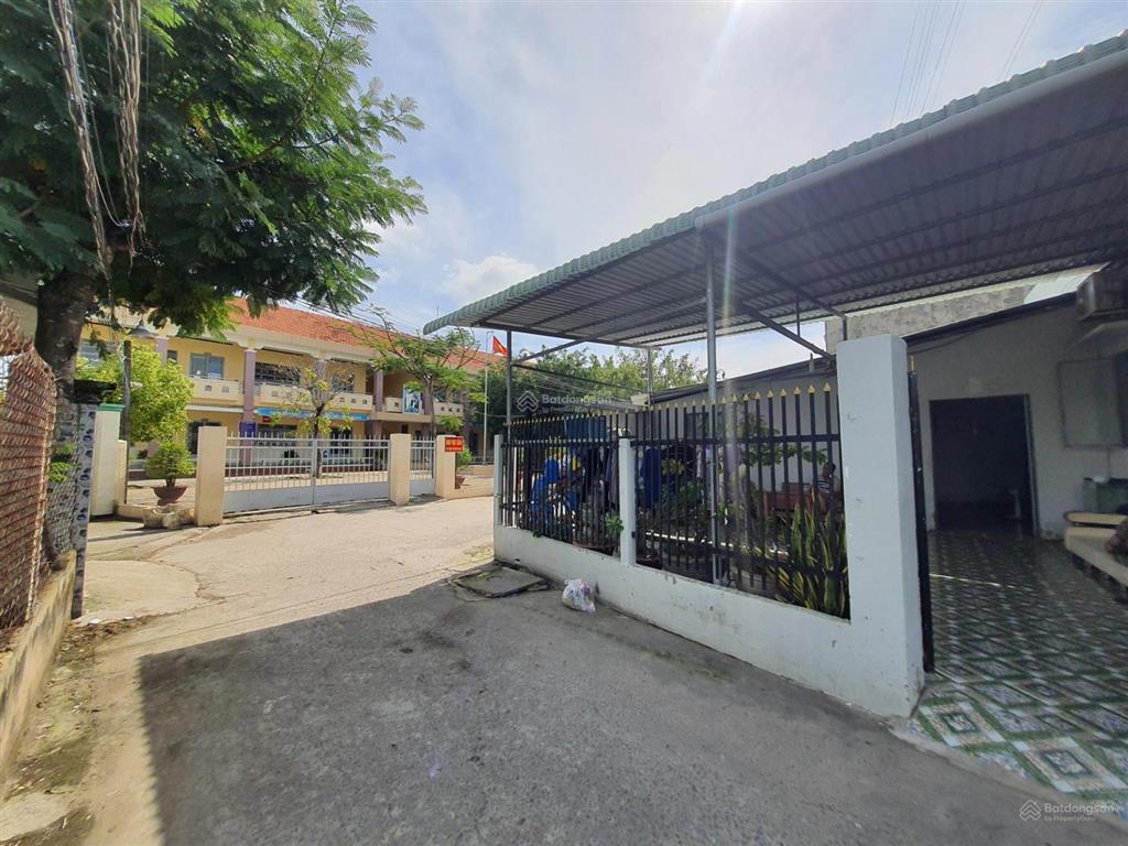 Bán nhà đất căn góc tại phước lý, 2,7 tỷ, 140m2