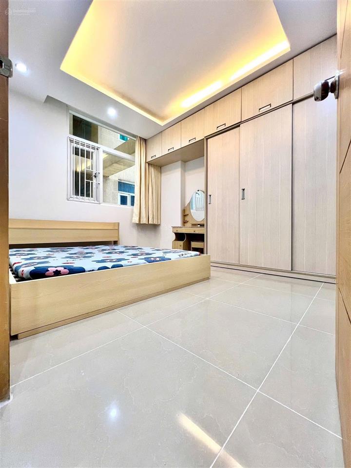 Chính chủ cần bán gấp căn hộ hktg, 62m2 2pn 2wc