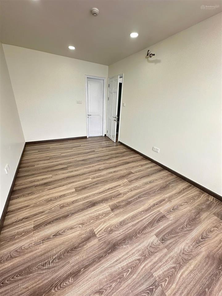 Chính chủ bán căn hộ valeo 82m2 3pn 2wc