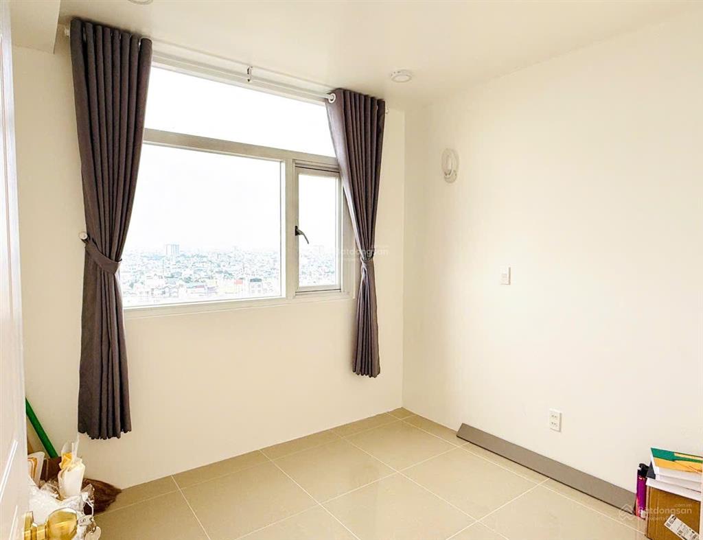 Chính chủ bán căn hộ hoàng kim thế gia 82m2  3pn 2wc, shr, gần công viên đầm sen