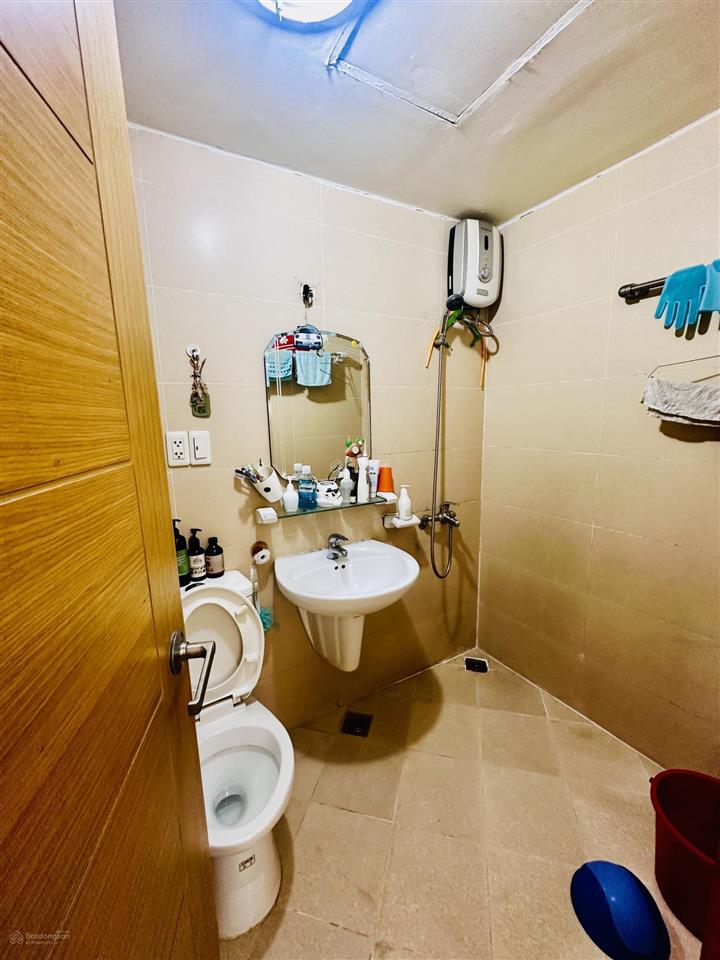 Bán căn hộ hoàng kim thế gia  66m2, 3pn 2wc  shr  3.35 tỷ