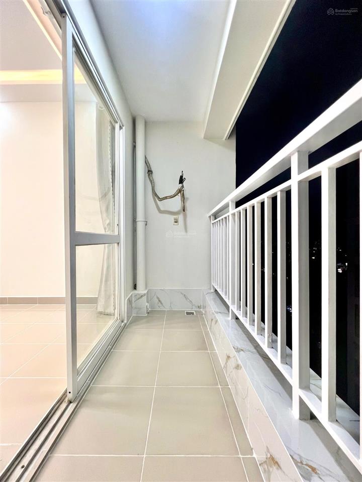 Chính chủ bán gấp căn hộ lotus garden 67m2 2pn  1wc, shr, 3,69 tỷ