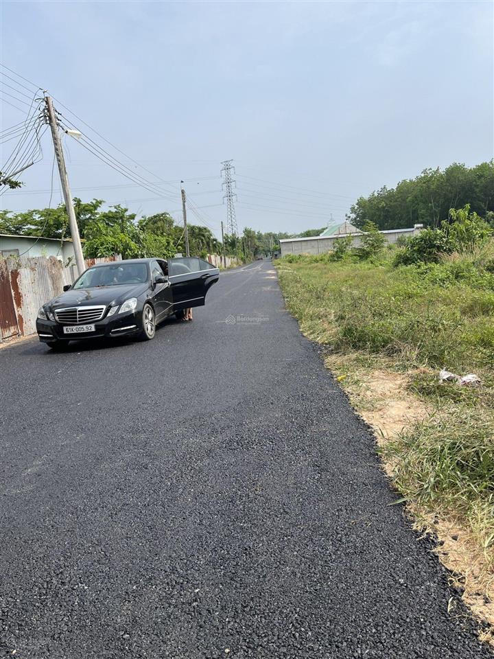 Chính chủ cần bán gấp 2 mẫu đất lớn mặt tiền đường nhựa 16m khu vực bàu bàng, trừ văn thố