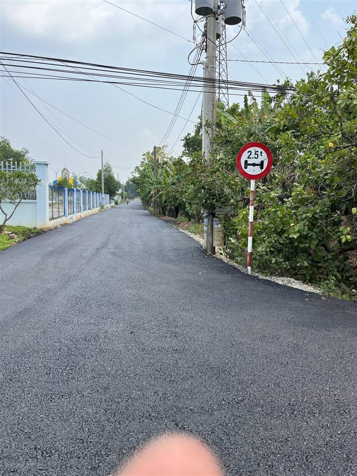 Chính chủ cần bán gấp 2 mẫu đất lớn mặt tiền đường nhựa 16m khu vực bàu bàng, trừ văn thố