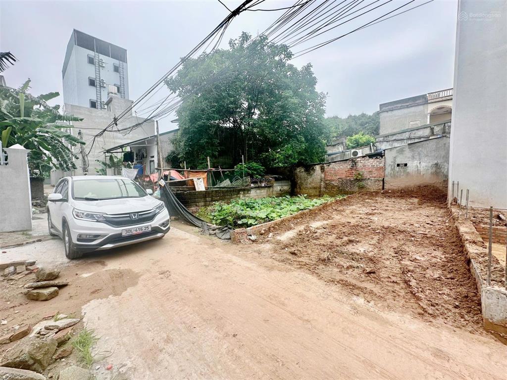 Em bán lô đất 65m2 sát trường đại học tdtt 20m giá hơn 3 tỷ