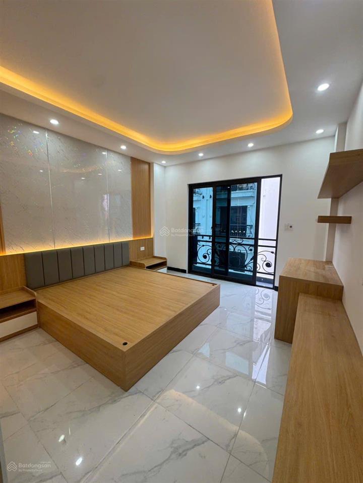 Bán nhà 5 tầng đường ô tô tránh nhau kinh doanh sầm uất full nội thất