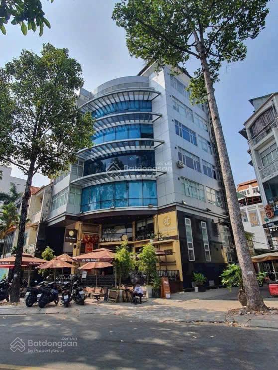 Dt 8 x 18hđt 250tr/th  bán gấp tòa nhà vip mặt tiền ngô thời nhiệm q3kc hầm 7 tầnggiá 65ty