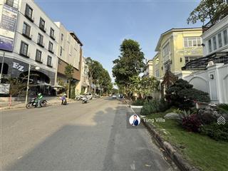 Đất nhà phố phú mỹ hưng  mặt tiền đường lớn 18m  dt 7mx18m  lô duy nhất chào bán  0969 896 ***