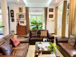 Villa phú mỹ hưng gần trường quốc tế canada bcis vị trí góc công viên 9mx20m cần chuyển nhượng 2025