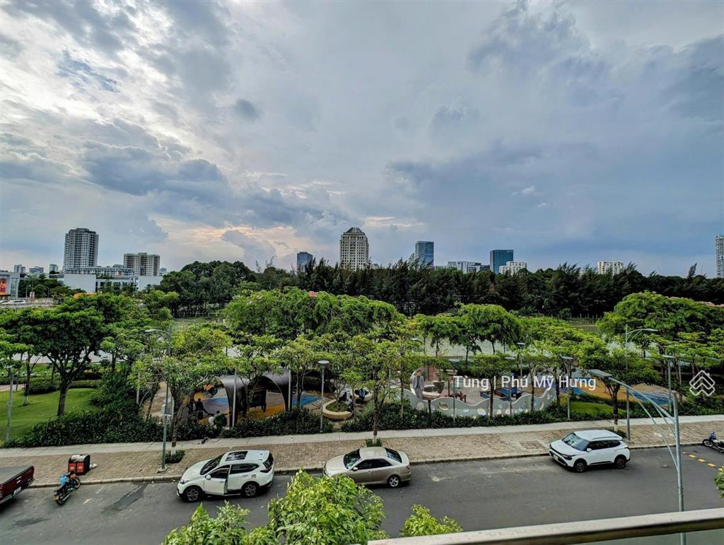 Định cư nước ngoài chủ sở hữu chuyển nhượng lại căn hộ view sông midtown  phú mỹ hưng  quận 7