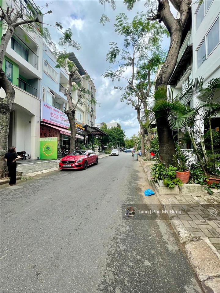 Chủ sở hữu có kế hoạch riêng nên để lại nhanh cho khách thực sự thiện chí nhà phố phú mỹ hưng 6x18m