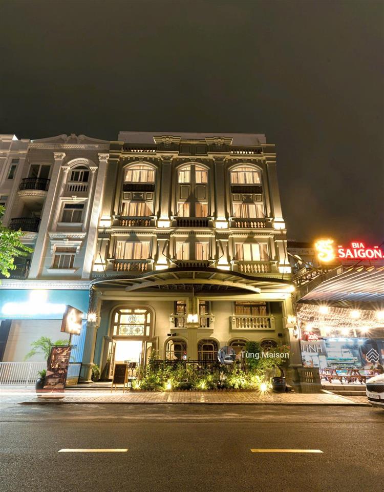 Chuyển nhượng lại khách sạn tại khu kinh doanh đông đúc phú mỹ hưng  sẵn dòng tiền khai thác