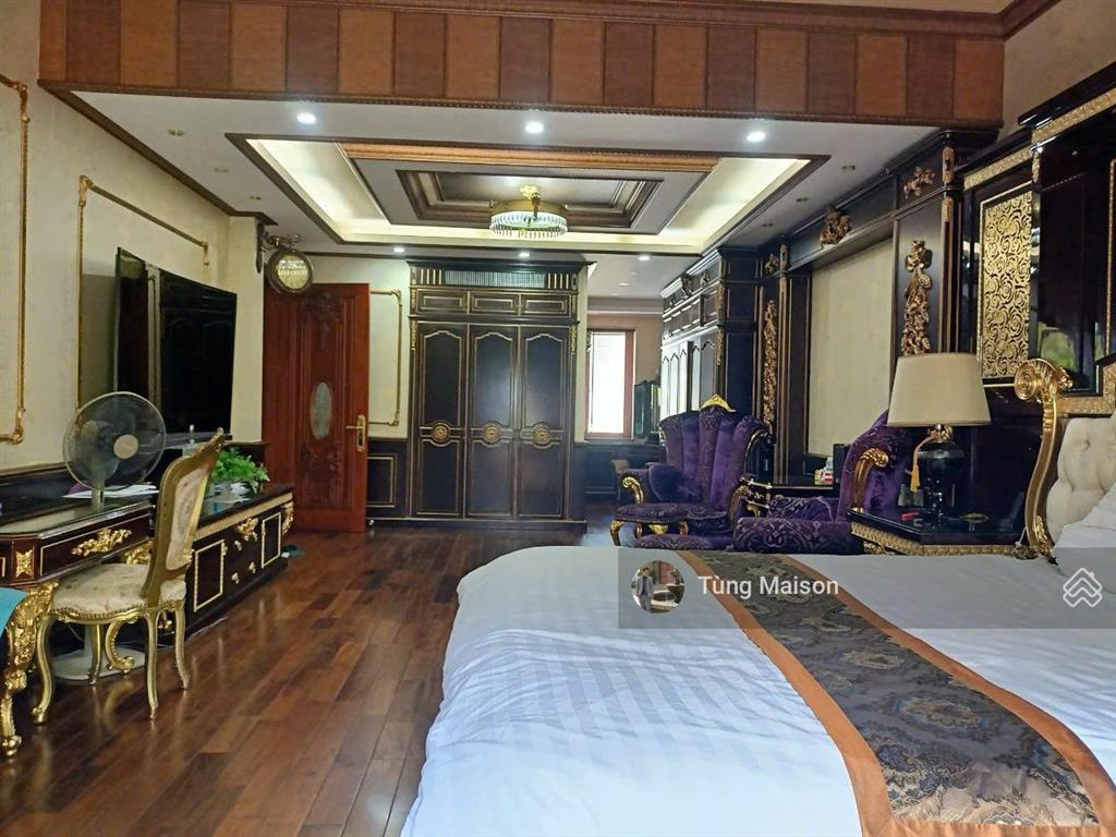 Biệt thự góc 2 mặt tiền phú mỹ hưng 475m2 view trực diện công viên, hồ bơi riêng