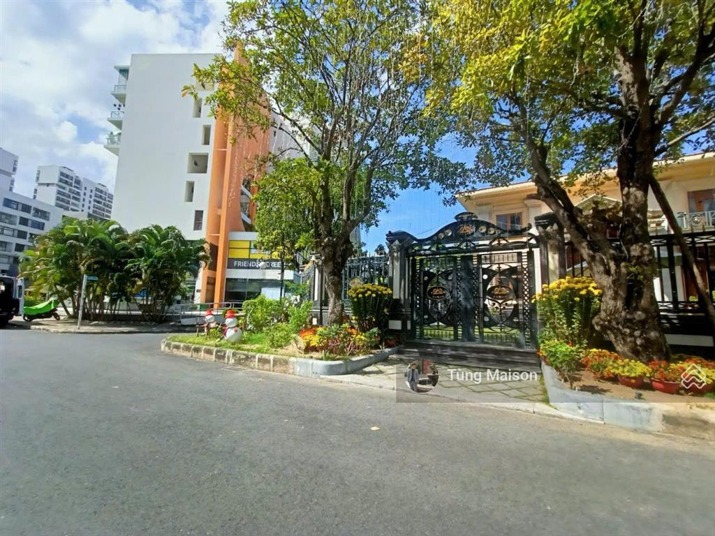 Biệt thự góc 2 mặt tiền phú mỹ hưng 475m2 view trực diện công viên, hồ bơi riêng
