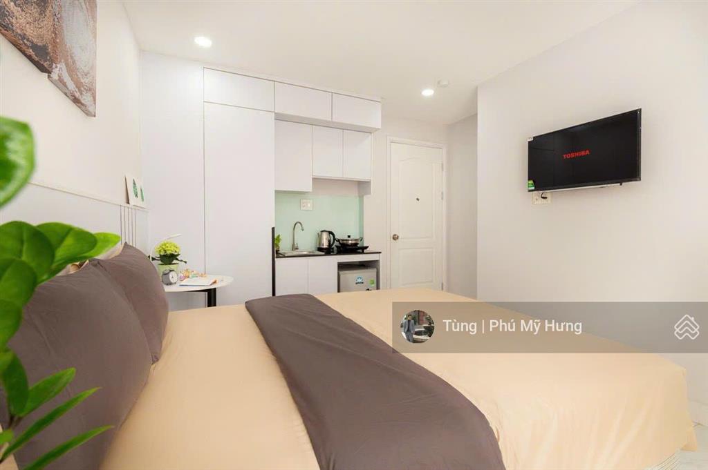 Nhà phố kinh doanh góc 2 mặt tiền đường phạm thái bường  phú mỹ hưng chuyển nhượng