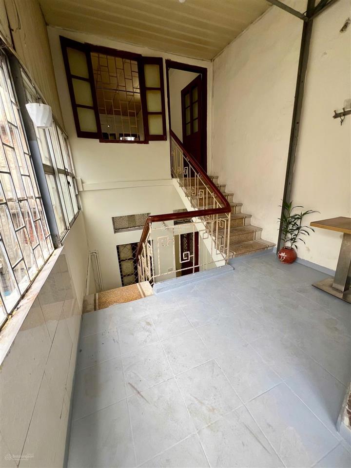 Cho thuê nhà nguyên căn ngõ 92 trần cao vân, hai bà trưng