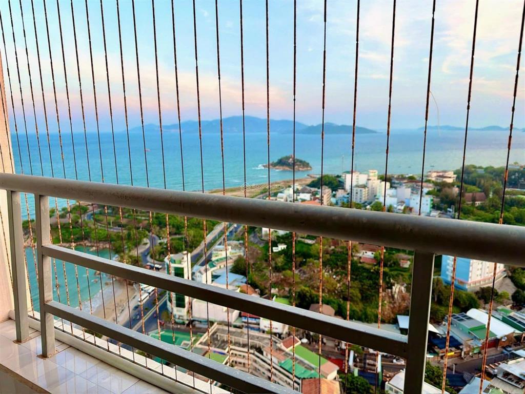 Căn góc đông nam tầng31 mườngthanhviễntriều. giá 4,3 có thương lượng. view bao đẹp, không nắng nóng