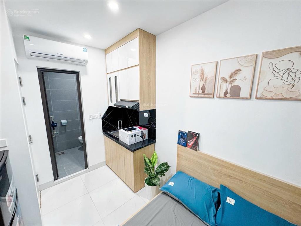 Bán cc mini tại dịch vọng cầu giấy, 77m2, 7 tầng, 5,1m mặt tiền, giá tốt 24,6 tỷ