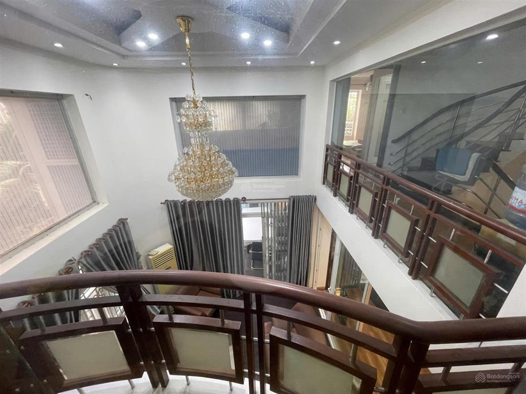Biệt thư 550m2, 2 mặt tiền , 16x34 , kèm kho xưởng, hàng hiếm quận tân bình.  0931 377 ***