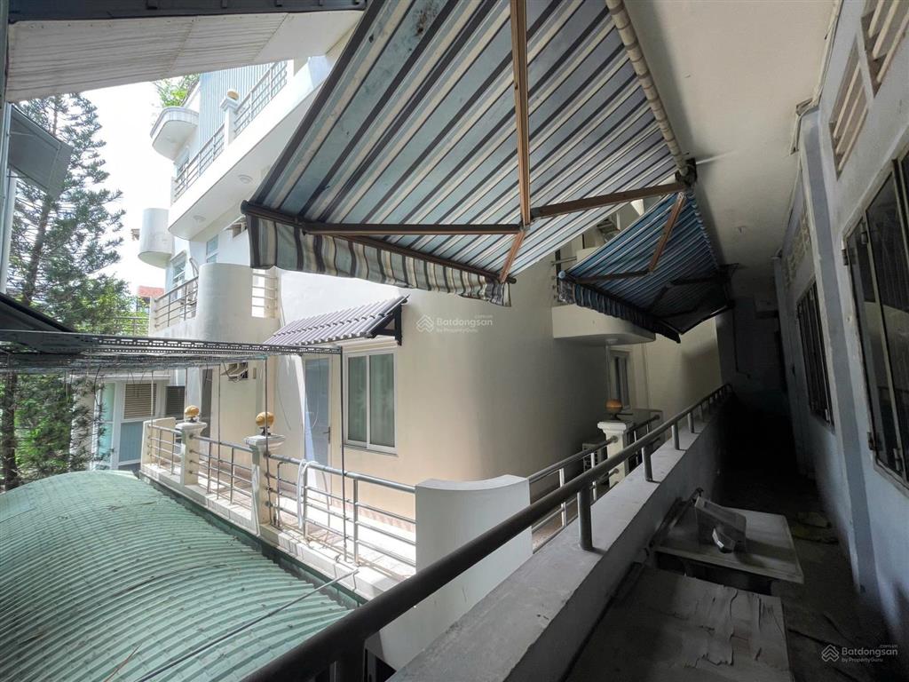 Biệt thư 550m2, 2 mặt tiền , 16x34 , kèm kho xưởng, hàng hiếm quận tân bình.  0931 377 ***