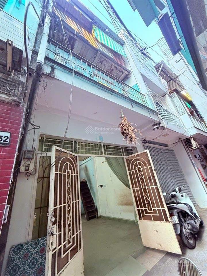 Bán nhà hxh  lý thái tổ  q10  3 tầng  5 phòng ngủ  gần mặt tiền  chỉ 5.99 tỷ.