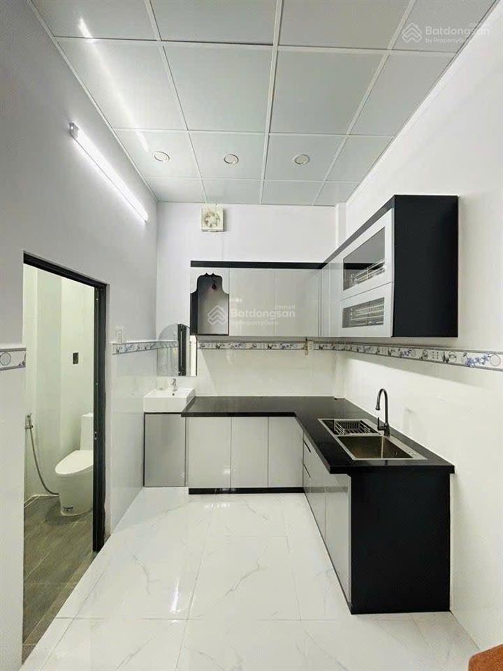 Nhà mới đẹp  p10  quận 6  32m2  sổ vuông a4, khu dân cư hiện hữu  nhỉnh 3 tỷ.